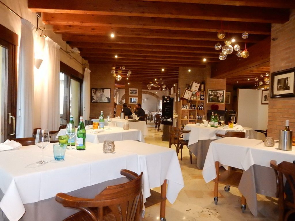 altra-sala-grande-e-tranquilla