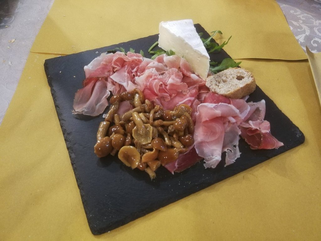 piatto-freddo-con-affettati