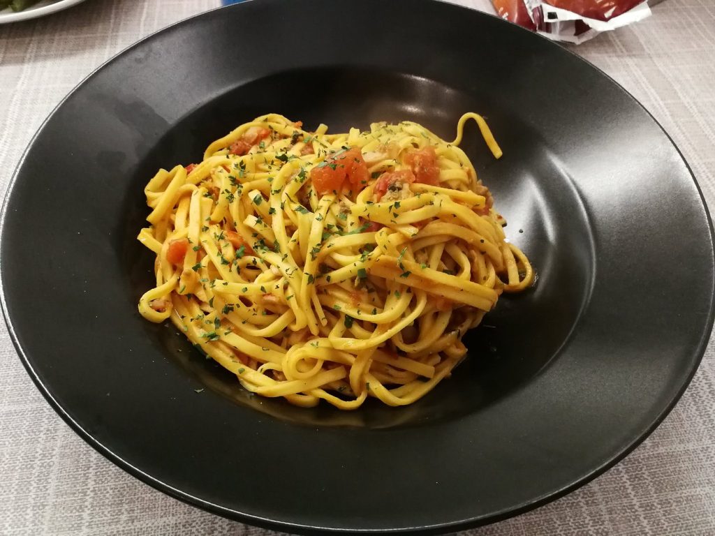 tagliolini-con-sugo-di